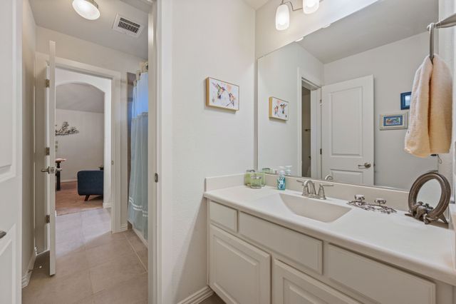 1223 Canyon, Grapevine, TX 76051