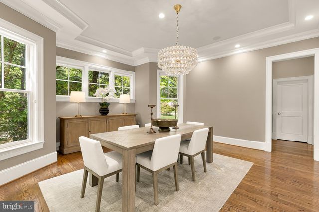 8819 CHALON DR, Bethesda, MD 20817