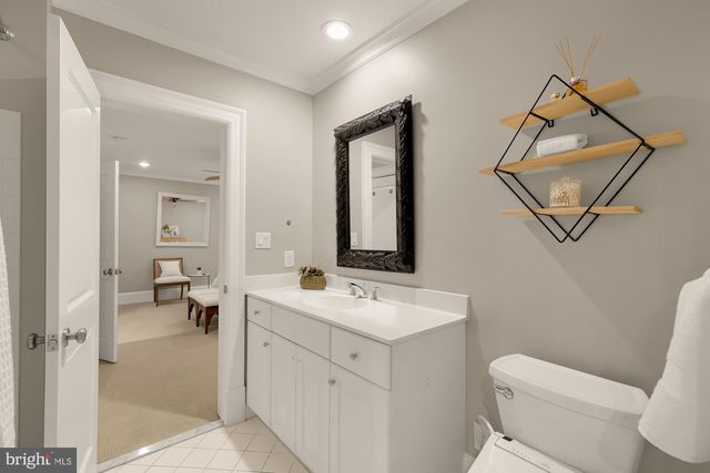 8819 CHALON DR, Bethesda, MD 20817
