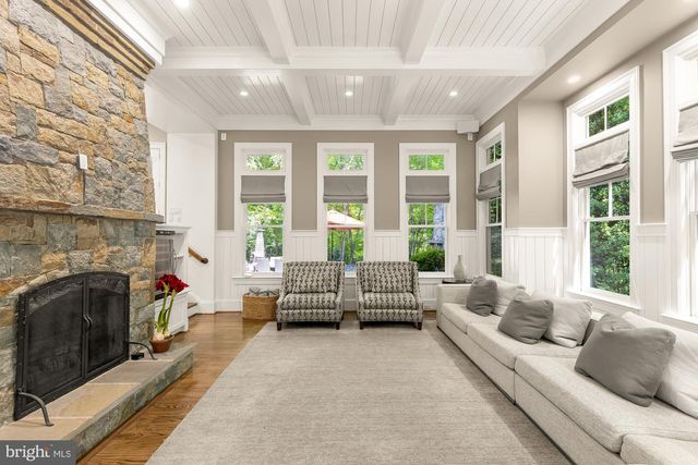 8819 CHALON DR, Bethesda, MD 20817