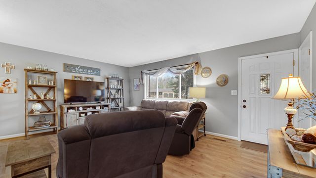 5821 W 250 N, La Porte, IN 46350