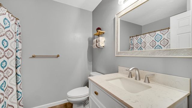 5821 W 250 N, La Porte, IN 46350