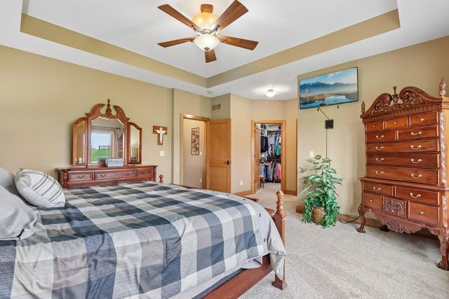 W287N990 Bedouin COURT, Waukesha, WI 53188
