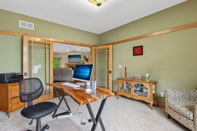 W287N990 Bedouin COURT, Waukesha, WI 53188