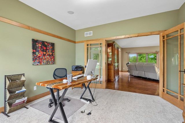 W287N990 Bedouin COURT, Waukesha, WI 53188