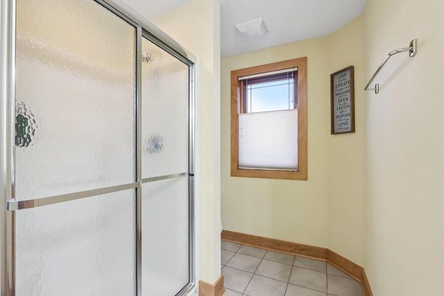 W287N990 Bedouin COURT, Waukesha, WI 53188