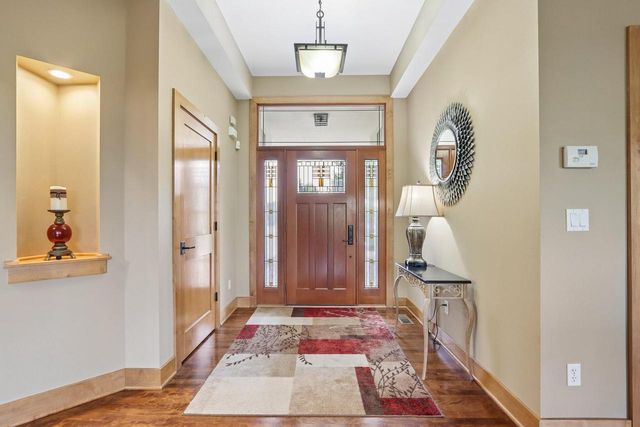 W287N990 Bedouin COURT, Waukesha, WI 53188