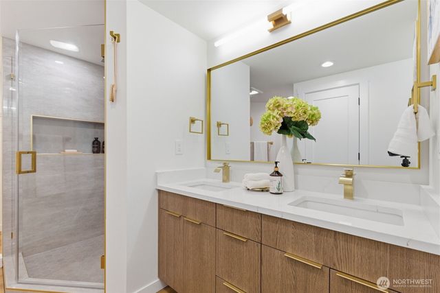 8505 Bridgeport Way SW, Lakewood, WA 98499