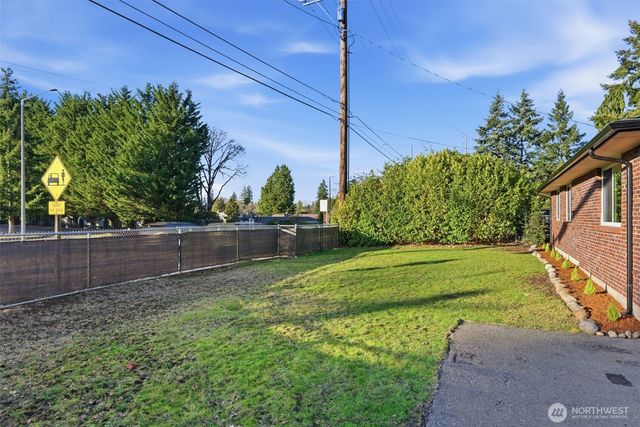 8505 Bridgeport Way SW, Lakewood, WA 98499