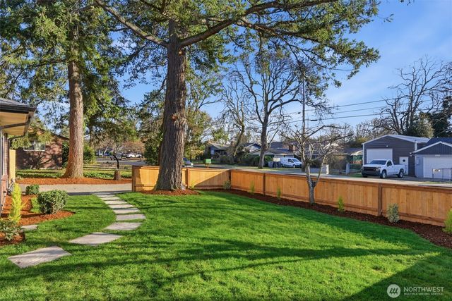 8505 Bridgeport Way SW, Lakewood, WA 98499