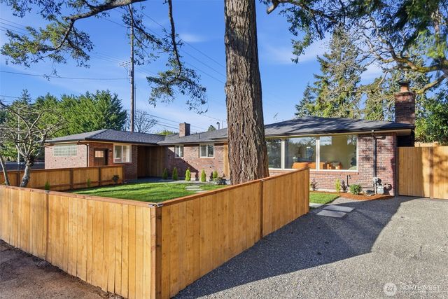 8505 Bridgeport Way SW, Lakewood, WA 98499