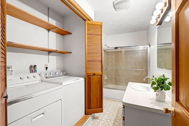 34 Whitby St 34, Boston, MA 02128