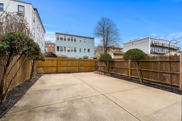 34 Whitby St 34, Boston, MA 02128