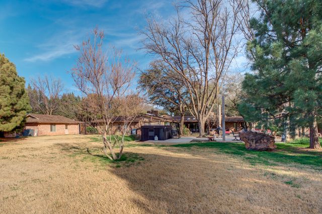 1904 Vicksburg Avenue, Lubbock, TX 79407
