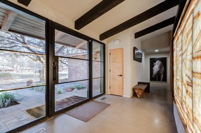 1904 Vicksburg Avenue, Lubbock, TX 79407