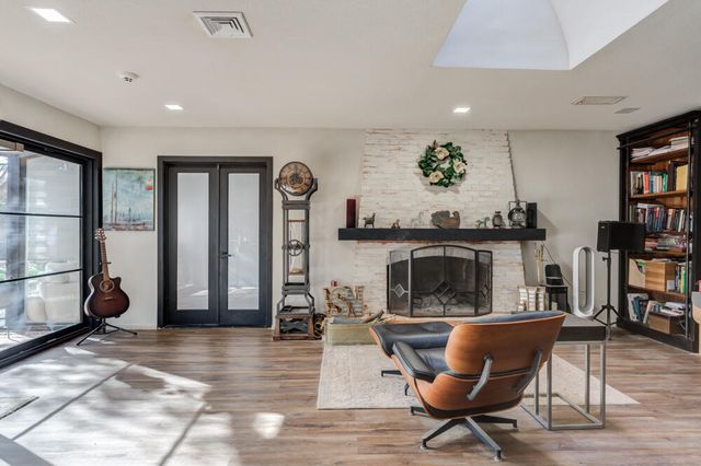 1904 Vicksburg Avenue, Lubbock, TX 79407