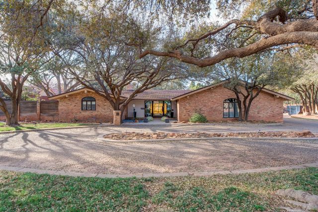 1904 Vicksburg Avenue, Lubbock, TX 79407