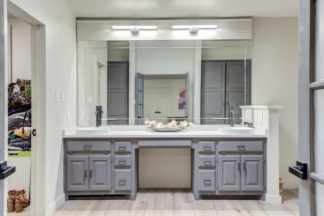 1904 Vicksburg Avenue, Lubbock, TX 79407