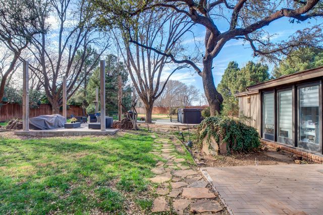 1904 Vicksburg Avenue, Lubbock, TX 79407
