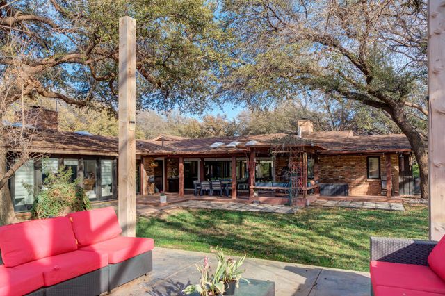 1904 Vicksburg Avenue, Lubbock, TX 79407