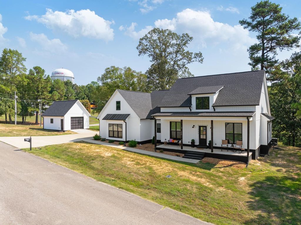 733 TIFFANY NICOLE LN, Lexington, TN 38351