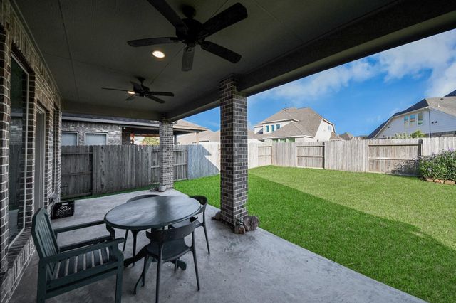 9023 Emerald Cane Drive, Missouri City, TX 77459