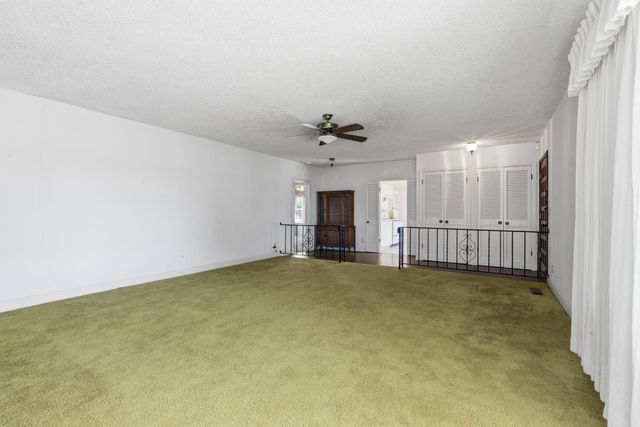 501 W Durham Ferry Rd, Tracy, CA 95304