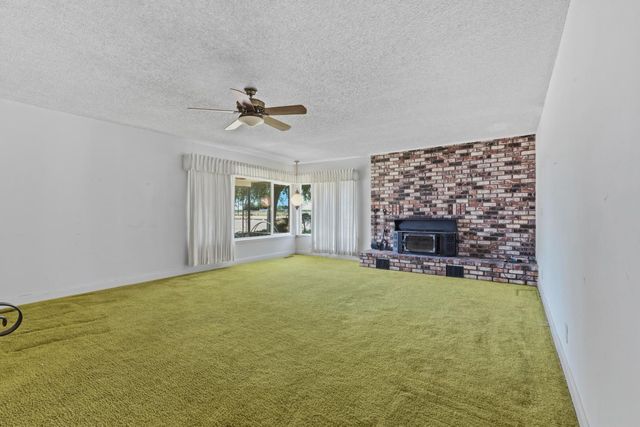 501 W Durham Ferry Rd, Tracy, CA 95304