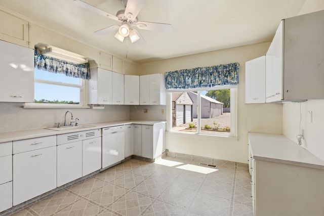 501 W Durham Ferry Rd, Tracy, CA 95304