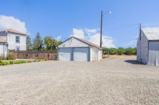 501 W Durham Ferry Rd, Tracy, CA 95304