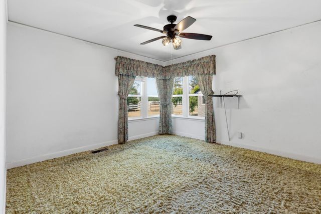 501 W Durham Ferry Rd, Tracy, CA 95304