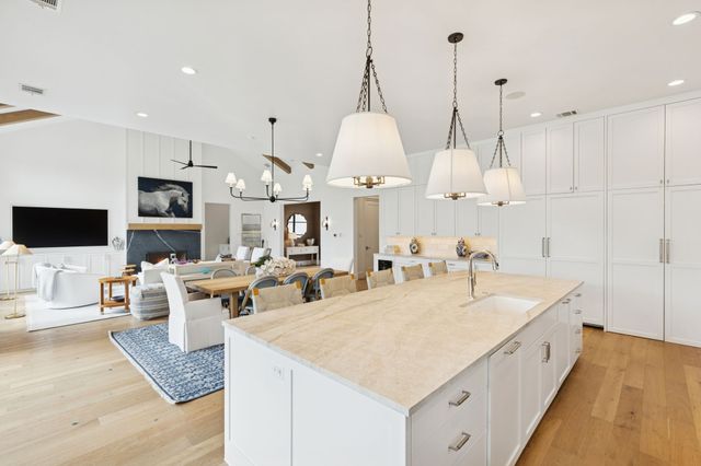 13920 Waterside Drive, Malakoff, TX 75148