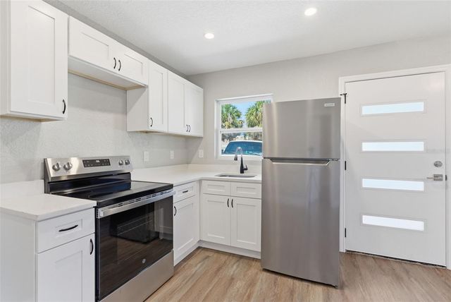 113 145TH AVENUE E 1, Madeira Beach, FL 33708