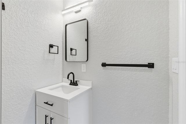 113 145TH AVENUE E 1, Madeira Beach, FL 33708