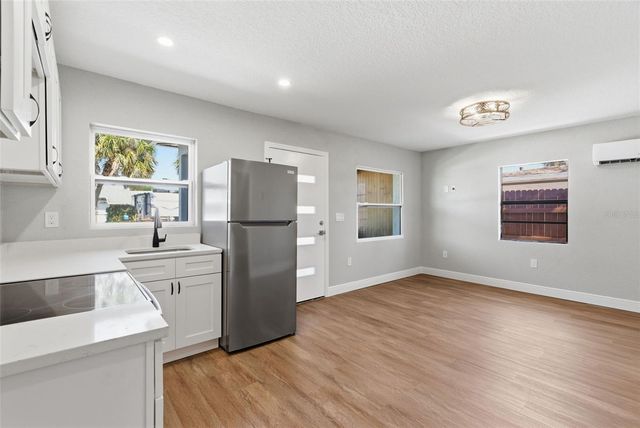 113 145TH AVENUE E 1, Madeira Beach, FL 33708