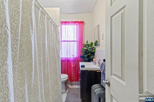 92 Harrison Place, Irvington, NJ 07111