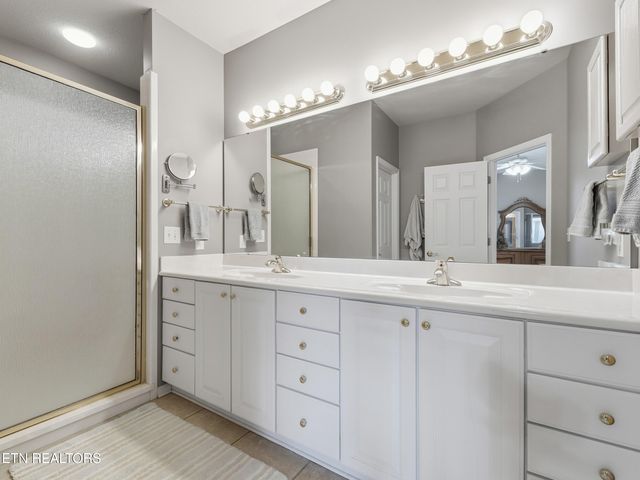 162 Oostanali Way, Loudon, TN 37774