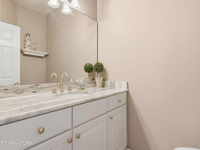 162 Oostanali Way, Loudon, TN 37774