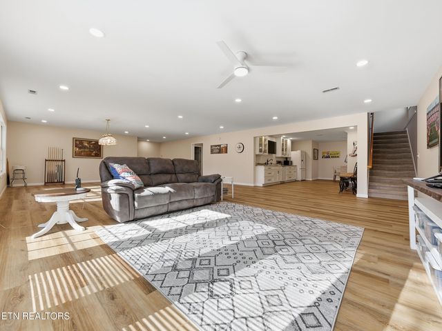 162 Oostanali Way, Loudon, TN 37774