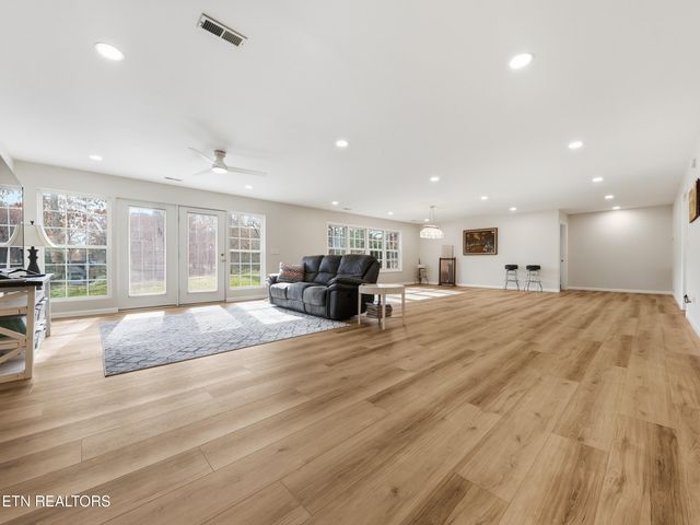 162 Oostanali Way, Loudon, TN 37774