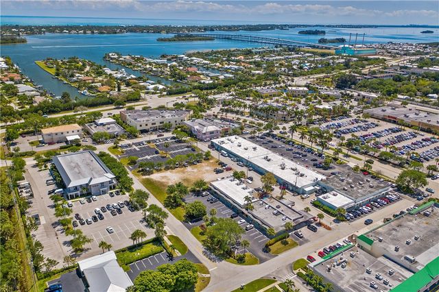 474 21st Street, Vero Beach, FL 32960