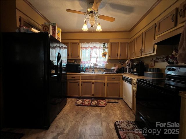 204 Aspen Drive, Gastonia, NC 28052