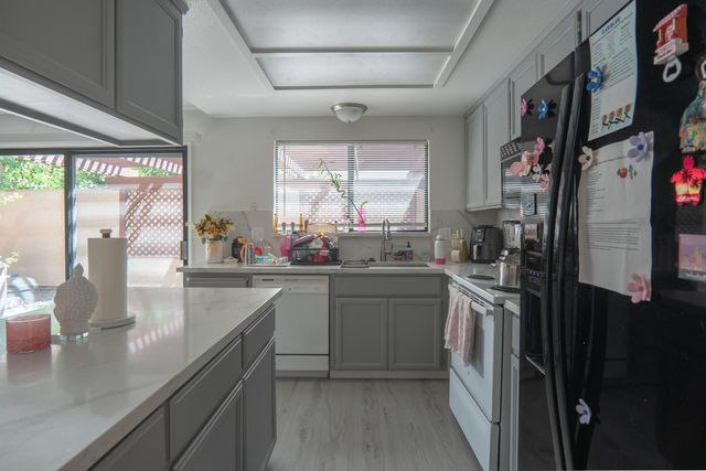3320 Waynesboro Ct, Ceres, CA 95307