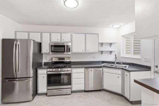 1719 S Lee Street D, Lakewood, CO 80232