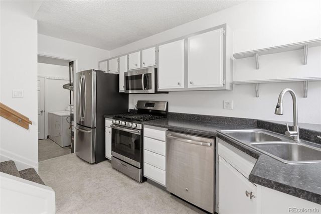 1719 S Lee Street D, Lakewood, CO 80232