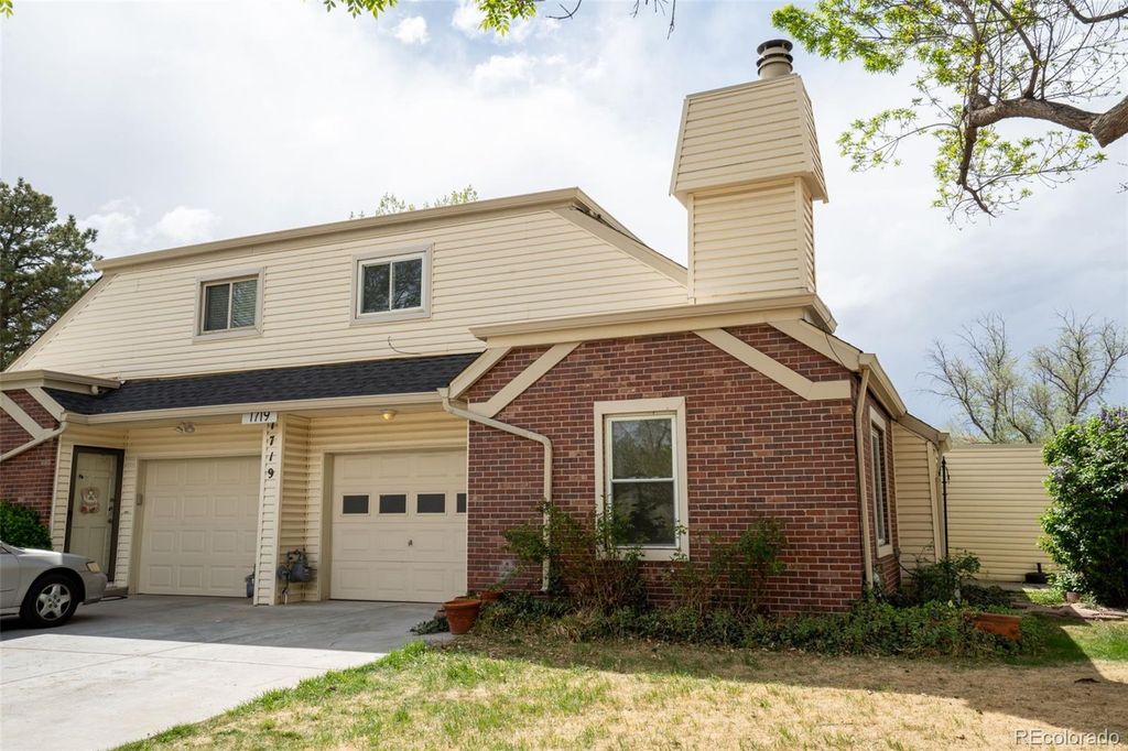 1719 S Lee Street D, Lakewood, CO 80232