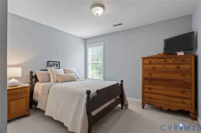 8397 Windsor Dr, Mechanicsville, VA 23111