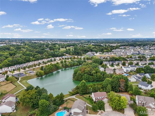 533 Parkgate Drive, Lake St Louis, MO 63367