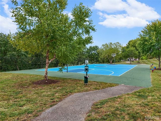 533 Parkgate Drive, Lake St Louis, MO 63367