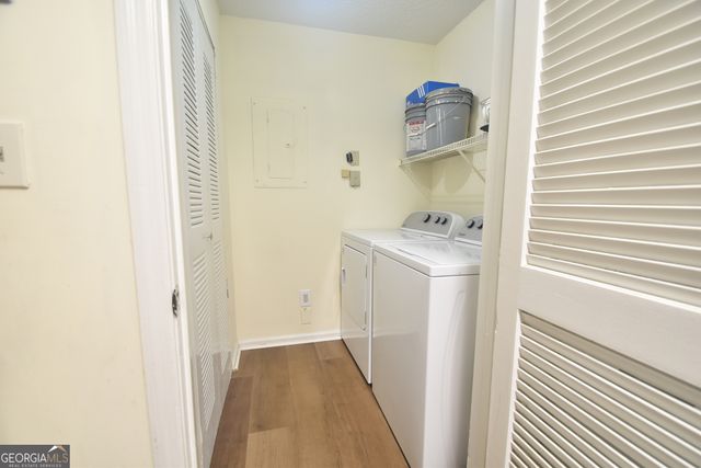 310 Granville Court 310, Sandy Springs, GA 30328
